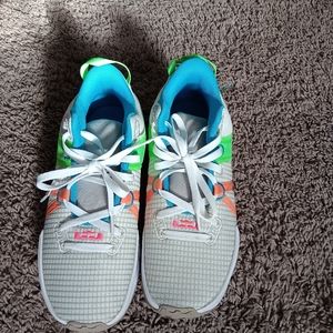 Nike LeBron James sneakers, Excellent condition, Size 9.5